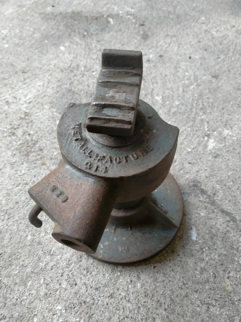 Car Jack Vintage METALLIFACTURE M20 Old Ratchet Screw Jack Car Jack Vintage METALLIFACTURE M20 Old Ratchet Screw Jack