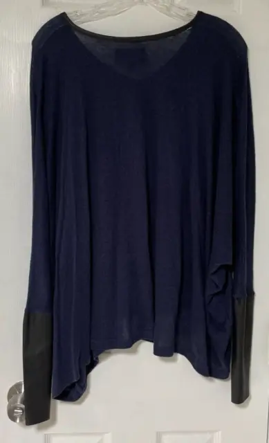 PJK Patterson J. Kincaid Navy Top with Leather Trimmings Size Medium 2