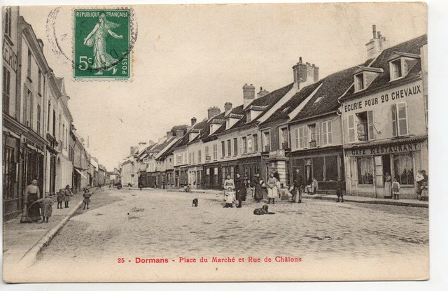 DORMANS - Marne - CPA 51 - place du marché - café restaurant ecurie
