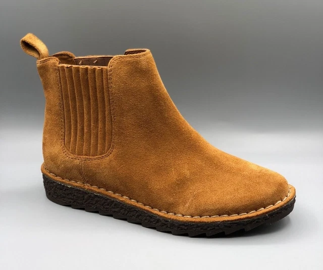 LADIES CLARKS OLSO Chelsea Boots Black Suede Size UK 7 34.99 PicClick UK