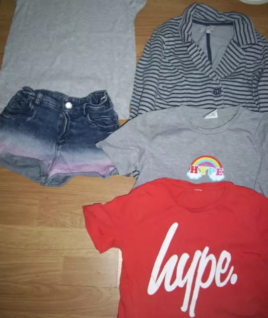 Girl's bundle of summer clothing.Age 9-10 years.Jacket,tops,shorts.Free Postage!