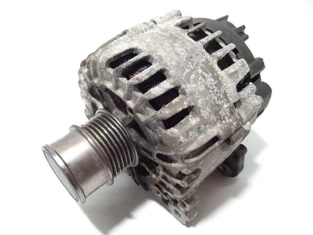 04C903023K Alternador / Tg14C071 / 2622499A / 7201535 Para Volkswagen Golf Vii L