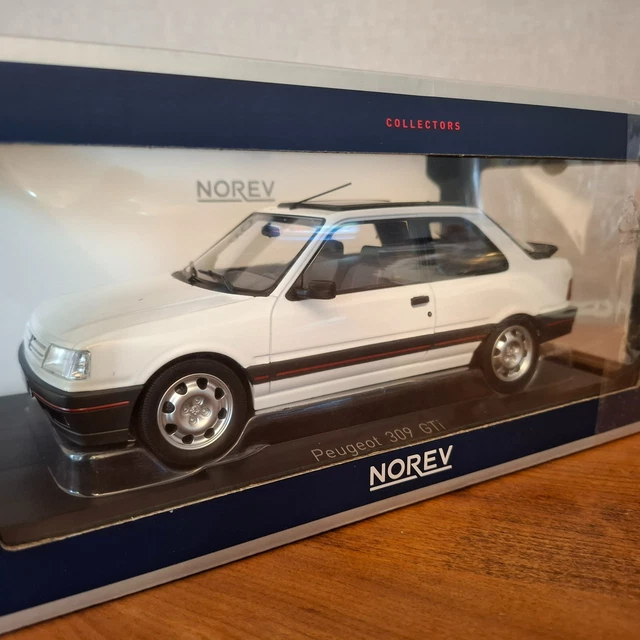 Peugeot 205 GTI 1.9 1989 Blanche – Miniature Norev échelle 1/18, Métal
