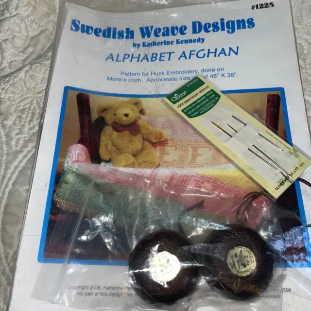 Tela y agujas del árbol de la vida Swedish Weave Designs alfabeto patrón afgano y árbol de la vida