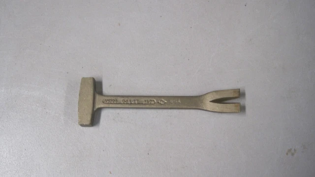 Ampco Non-Sparking Crate/Pallet Hammer # Cj1St