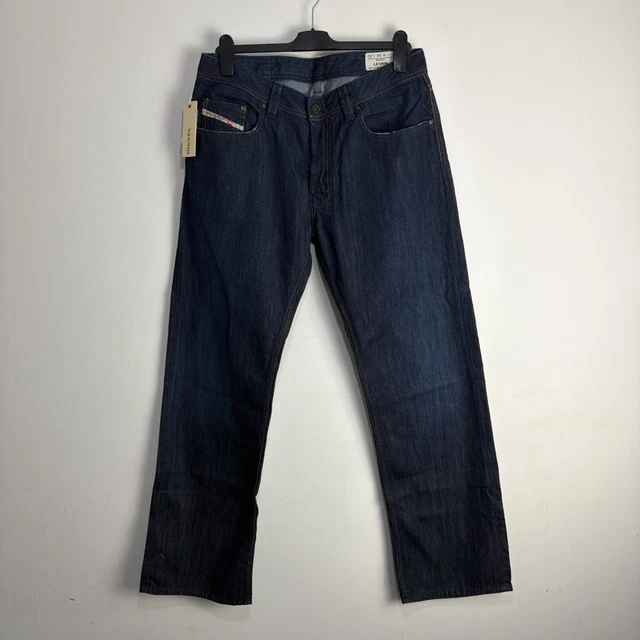 Jean Homme Diesel Levan 0086F Taille 30 - Occasion Très Bon état - Coupe Classique Bleu