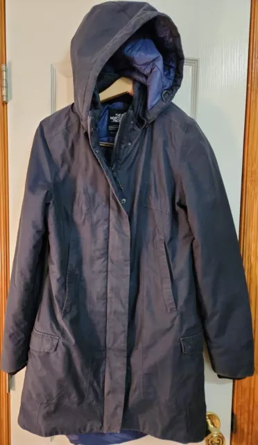 The North Face Women's Small/Petite Parka Dryvent Hooded Jacket. Navy Blue.