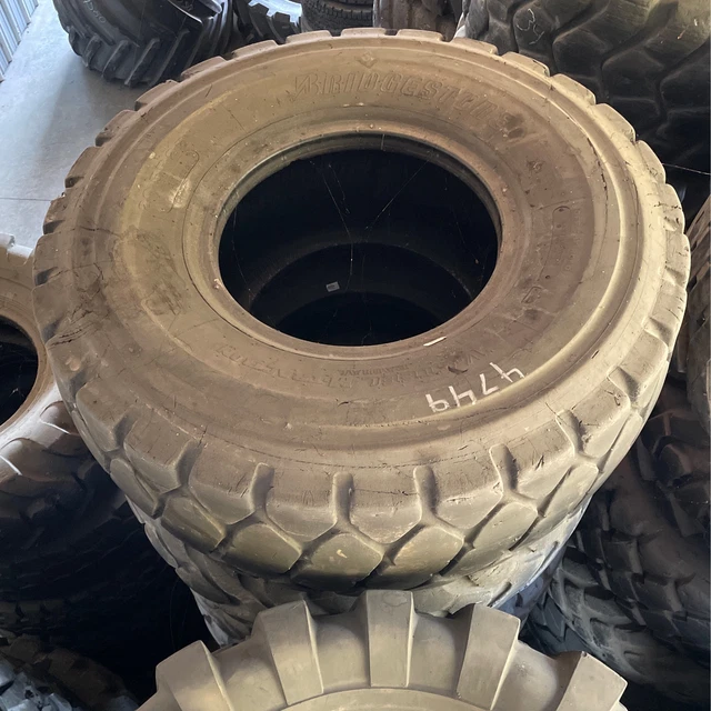 20.5R25 Bridgestone V-Steel M- Traction(4749)