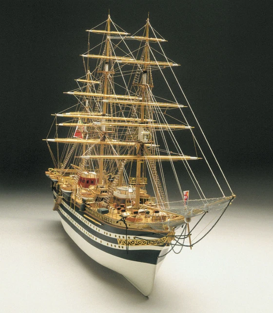 Billing Boats 710 - PHANTOM - Boîte De Montage En Bois Et Métal