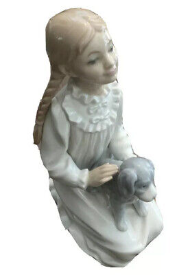 Vtg Daisa LLADRO Porcelain Figurine Girl Kneeling & Dog Handmade In Spain Preown