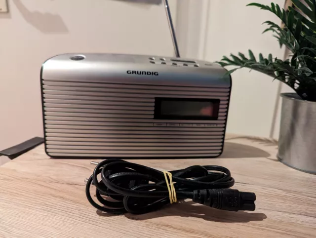 Grundig Digitalradio - WS 7000 DAB+