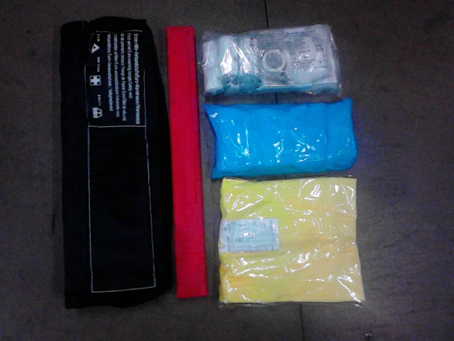 Bandage Bag Trio Warning Triangle High Visibility Vest