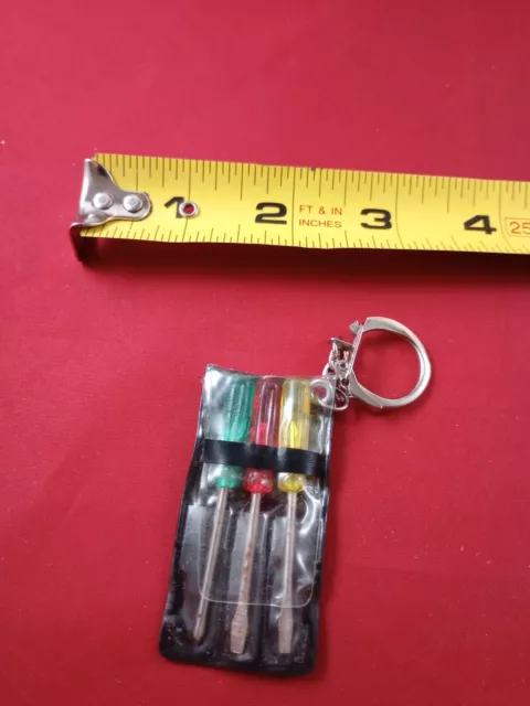 Vtg Mini Screwdriver Set Keychain Key Ring Chain Fob Hangtag  *170-A