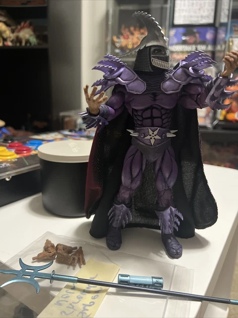 NECA Teenage Mutant Ninja Turtles Super Shredder Deluxe Action Figure