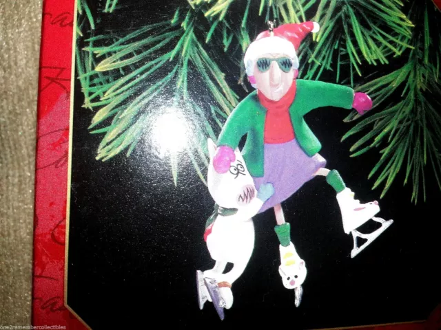 Hallmark Recuerdo 1999 Maxine Encendido Thin Ice & Floyd Paquetería Navidad