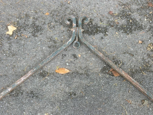 FER DESSUS DE Puits Puit Jardin XIXeme Ancien Château Fer Parc Potence