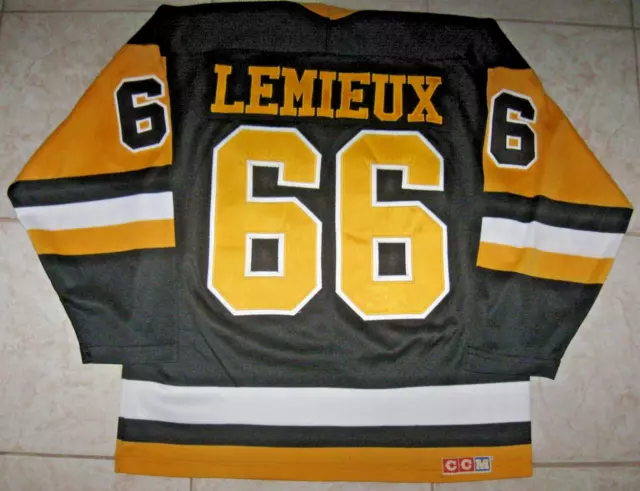 CCM Pittsburgh Penguins Heroes of Hockey Mario Lemieux Jersey Youth Size  L/XL 