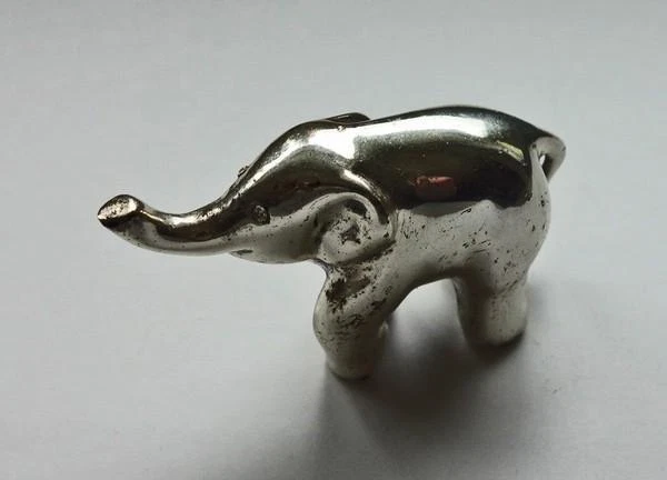 *Elefant in aus Bronze versilbert Glücksbringer Antik Massiv Tier Vitrine