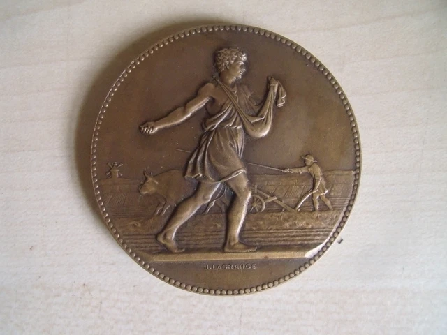 ANCIENNE MEDAILLE EN bronze ministère de l'agriculture republique