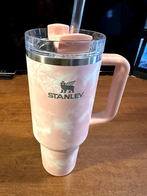 Stanley Adventure Quencher Target Exclusive Tumbler 40 oz Peach Tie Dye