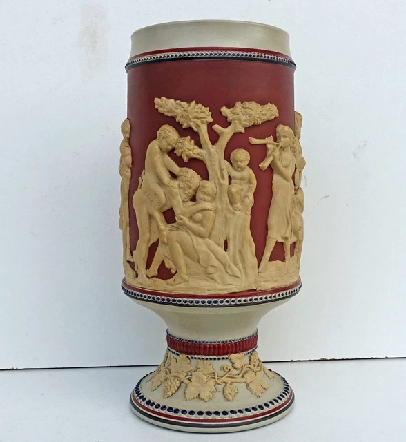 VILLEROY & BOCH METTLACH Vase Coupe en Grès Scène Bacchanale en Relief XIXème
