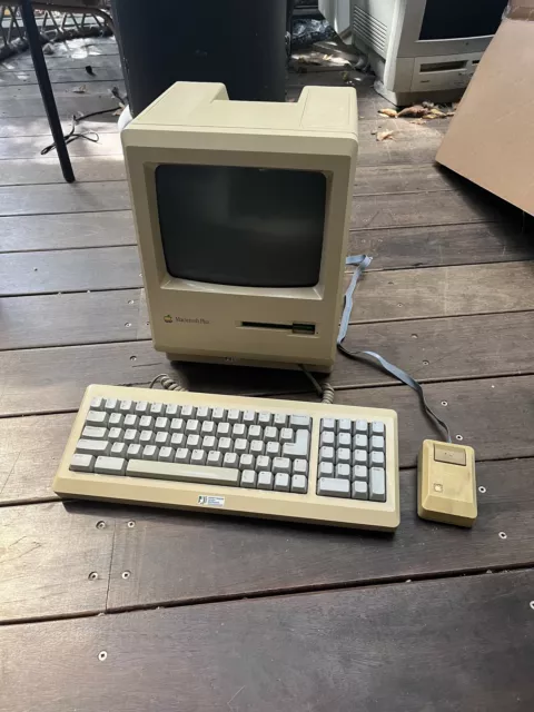 Vintage Apple Macintosh Plus 1mb Computer