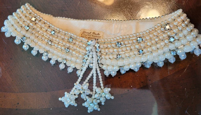 Vintage beaded collar necklace Choker Rhinestones pearls silver beads lovely