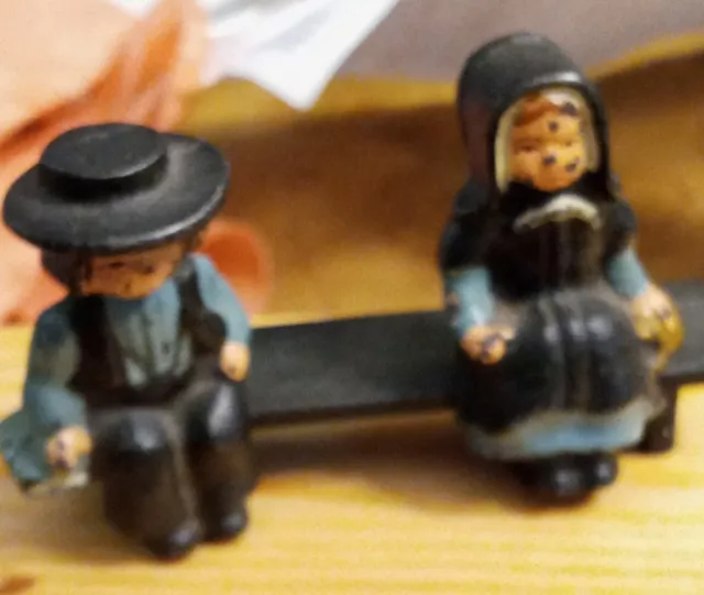 VTG Cast Iron  Amish Couple on a Cast Iron Bench. Figurines Were Hand Painted.
