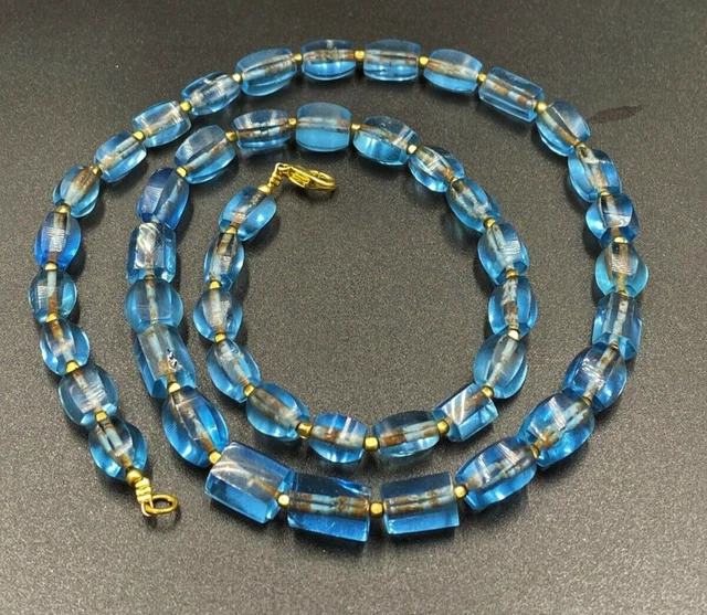 Beautiful Ancient Vintage Antique jewelry Rare Color Glass Beads Southeast Asia 2