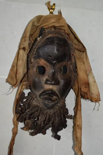 Art Africain masque Dan-Nguere  en bois Côté d’ivoire plus de 60 ans