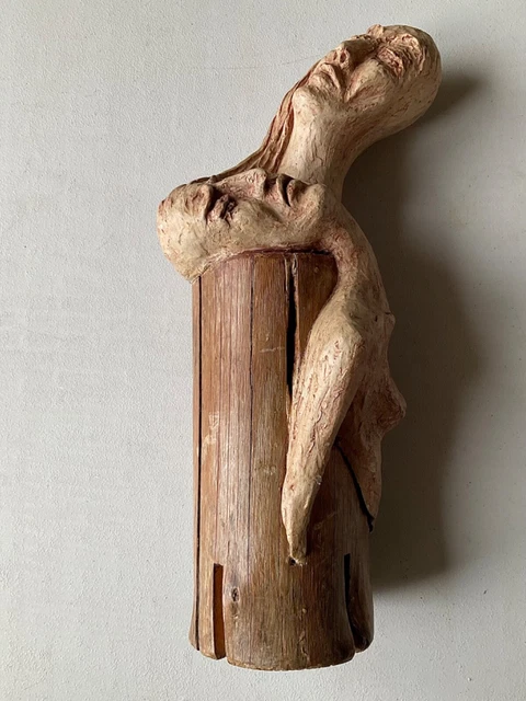 Sculpture D'art Brut Par Gilbert Pastor - Huile Et Assemblage Bois/tissus, Style Années 1980