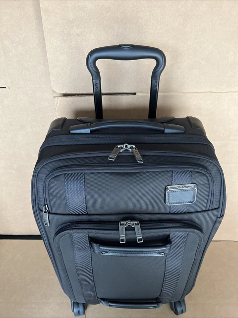 Tumi Merge 2 International Carry on Lightweight 4 Wheeled Bag 22028660 Black 2