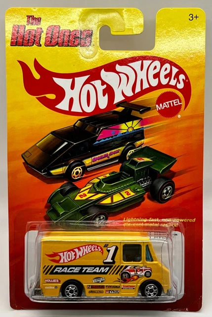 Hot Wheels 2011 The Hot Ones Combat Medic Race Team NMOC