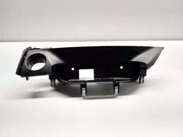 Mazda 6 Gj1/Gl Mk3 2015 Dashboard Display Screen Trim Bracket Gml8611J0