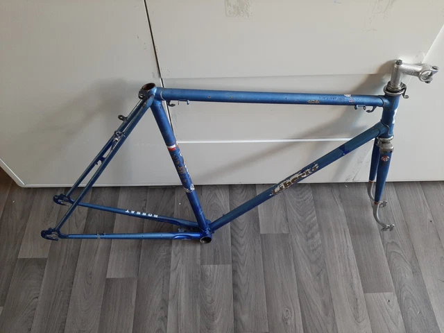 CADRE VELO LIBERIA 650 RANDONNEUR 3760g 56 57cm 95 124 mm BF