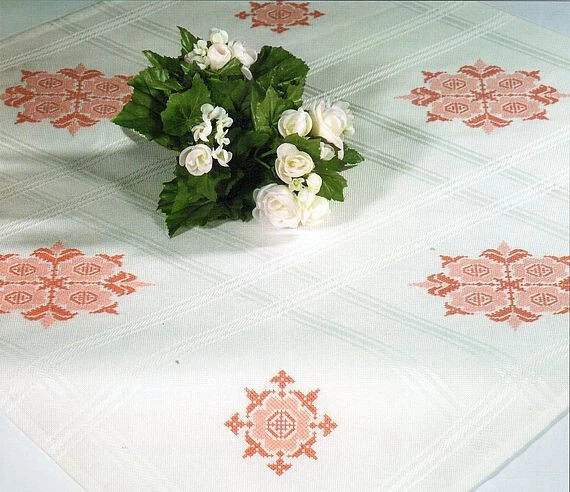Joan Elliott Kreuzstich-Set – 14-fädiger Aida Stoff, Inkl. Garn & Nadel, Fertiggröße 20,3 X 20,3 Cm