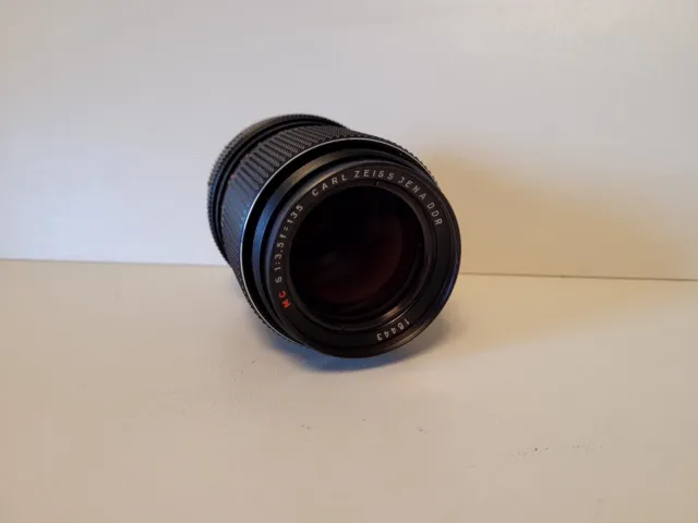 Carl Zeiss Jena DDR MC S 1:3.5 f=135mm Camera Lens M42 Screw Mount .  Vgc