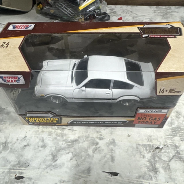 944323_3