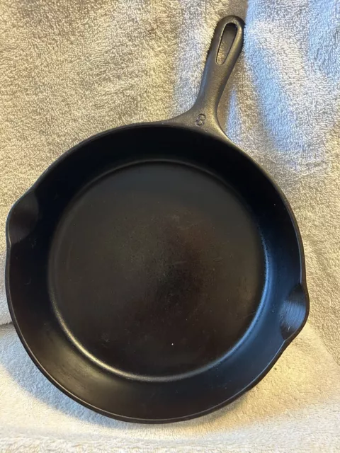 Vintage Unmarked Wagner Cast Iron No8 Skillet Number Eight 10-1/2 Inch  Wagner Number 8 Skillet Cast Iron Skillet 8 Skillet B With B Handle 