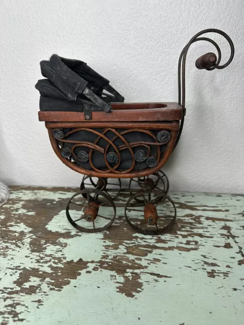 Vintage Wicker Baby Doll Carriage Buggy Antique Stroller Home Decor