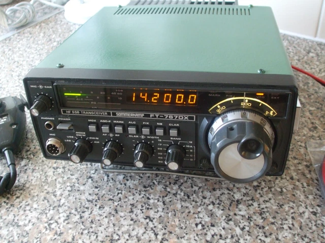 Poste Radio Sommerkamp FT-767DX - Pour Pièces Détachées - Ne Fonctionne Pas