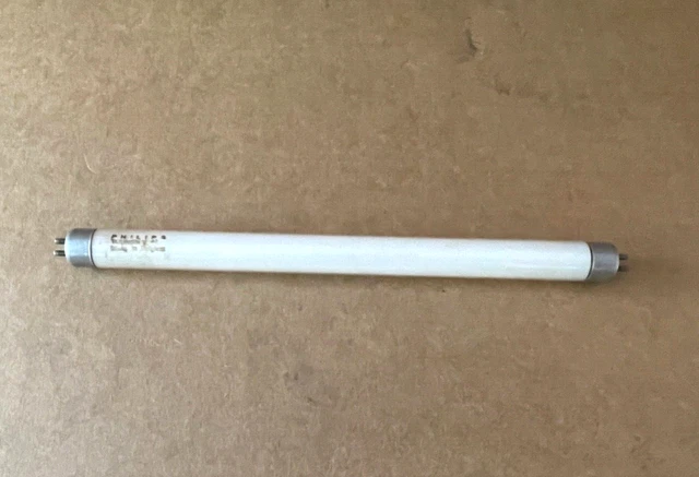 PHILIPS TL 20W/25 RS Fluorescent Tube - 4000K White, T12 G13, 590mm Length, Made In Holland, Dimmable