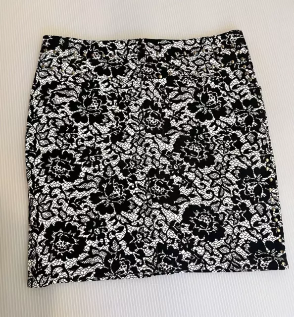 Charlie Brown Sz 12 Black White Faux Lace Stretch Denim Knee Length Skirt 3