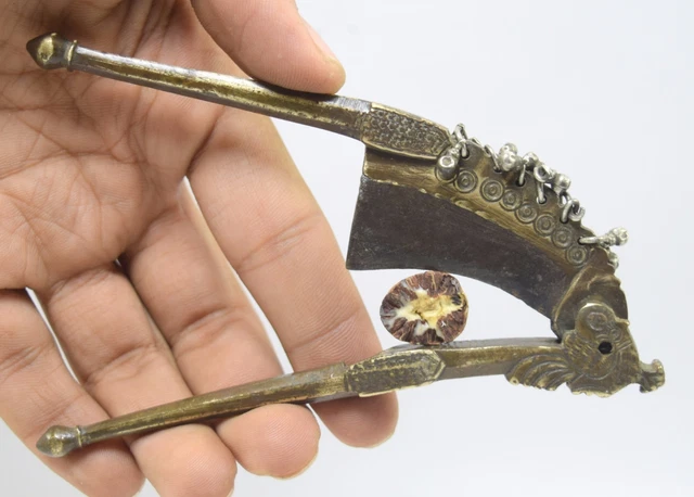 Bird Figurative Indian Antique Handcrafted Betel Nut Cracker Bells. i12-210