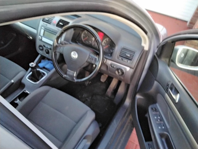 Volkswagen Golf Match TDI 105 5 door silver 11 months mot