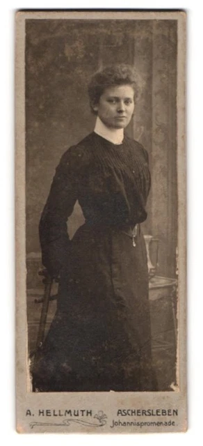 Fotografie A. Hellmuth, Aschersleben, Johannispromenade, Junge Dame in modische