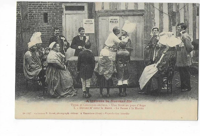 61  A Travers La Normandie Types Et Costumes Anciens  Une Noce