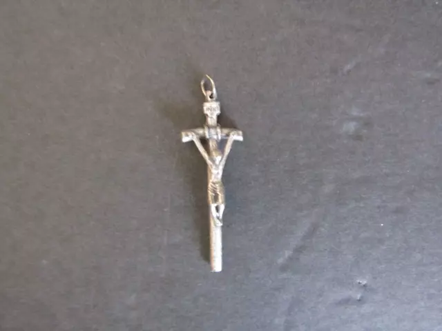 INRI Jesus Christ Crucifix Cross Silver Tone Religious Jewelry Pendant