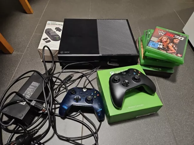 Microsoft Xbox One 500GB Spielkonsole - Schwarz Mit Controller Und Spiele