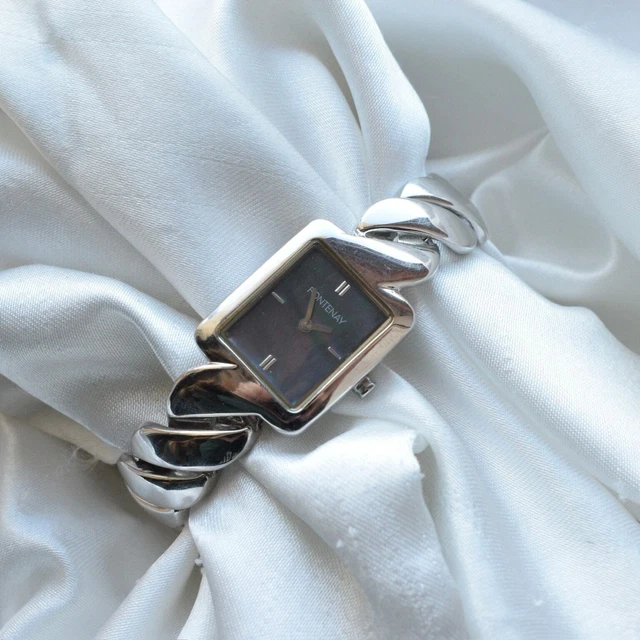 Montre FONTENAY Élégante - Cadran Gris Argenté - Bracelet Gris - Pour Femme - Occasion Très Bon État